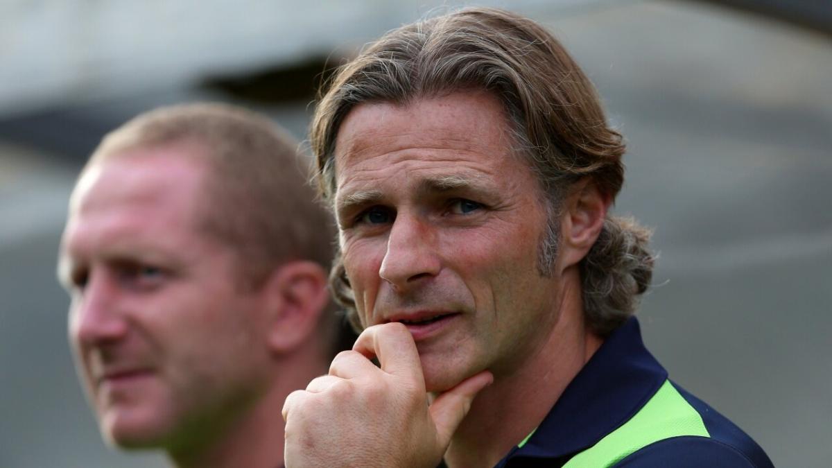 Shrewsbury manager Gareth Ainsworth 